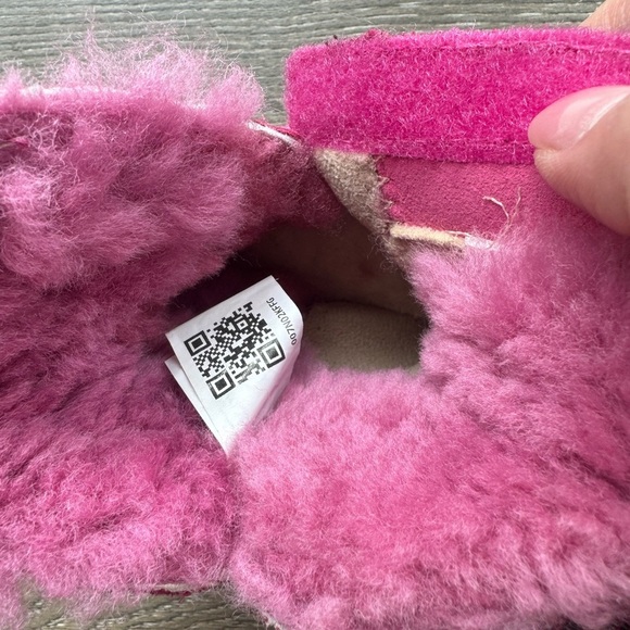 Ugg Pink Leopard Print Boots 2-3 - Picture 6 of 8
